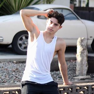 Meet your Posher, Anthony